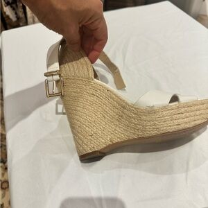 Vince Camuto size 7 heels